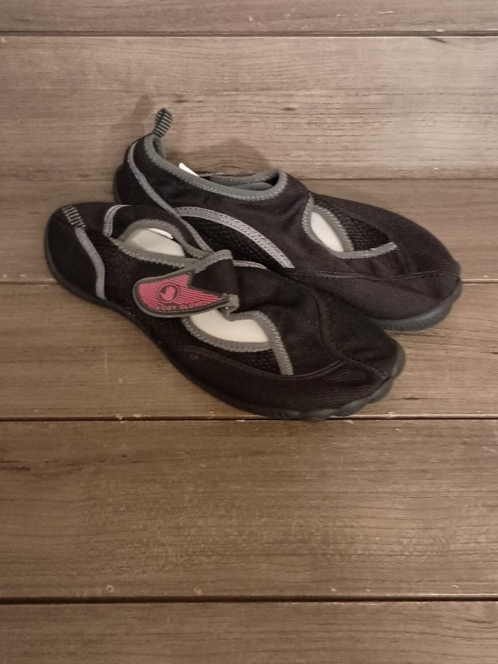 Body Glove Women Water Shoes Size 9 Black Gray Hook and Loop Straps